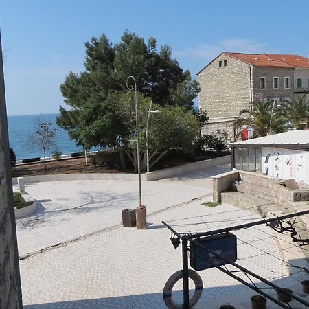 Hotel Oaza Petrovac Exterior foto
