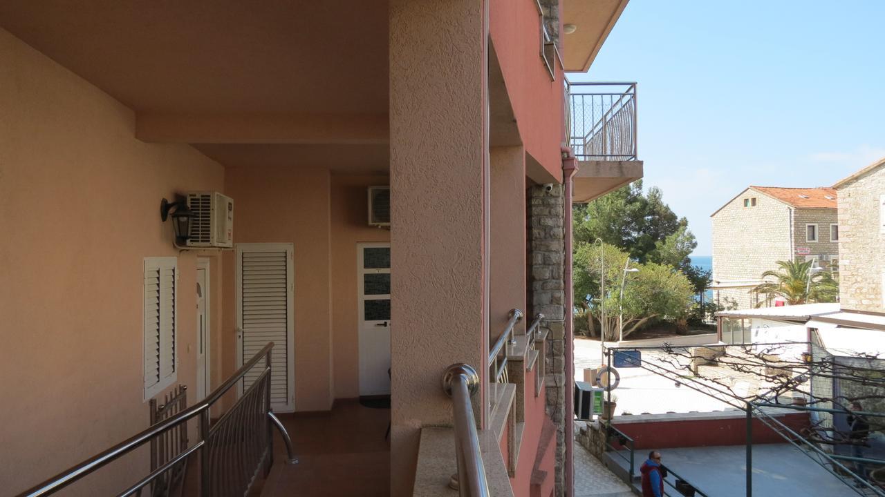 Hotel Oaza Petrovac Exterior foto