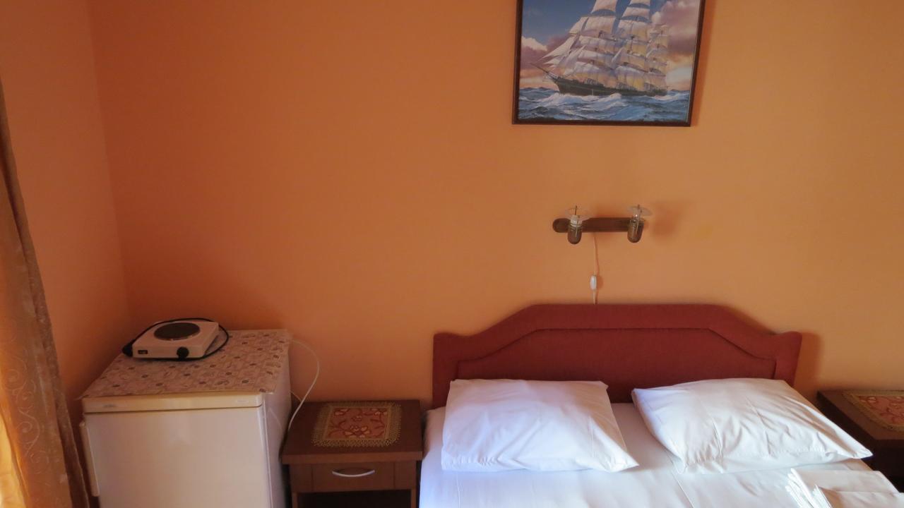 Hotel Oaza Petrovac Exterior foto